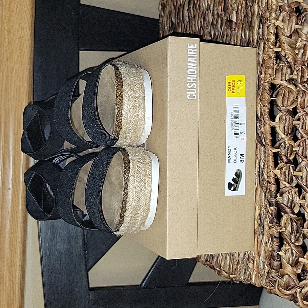 Cushionaire sandal